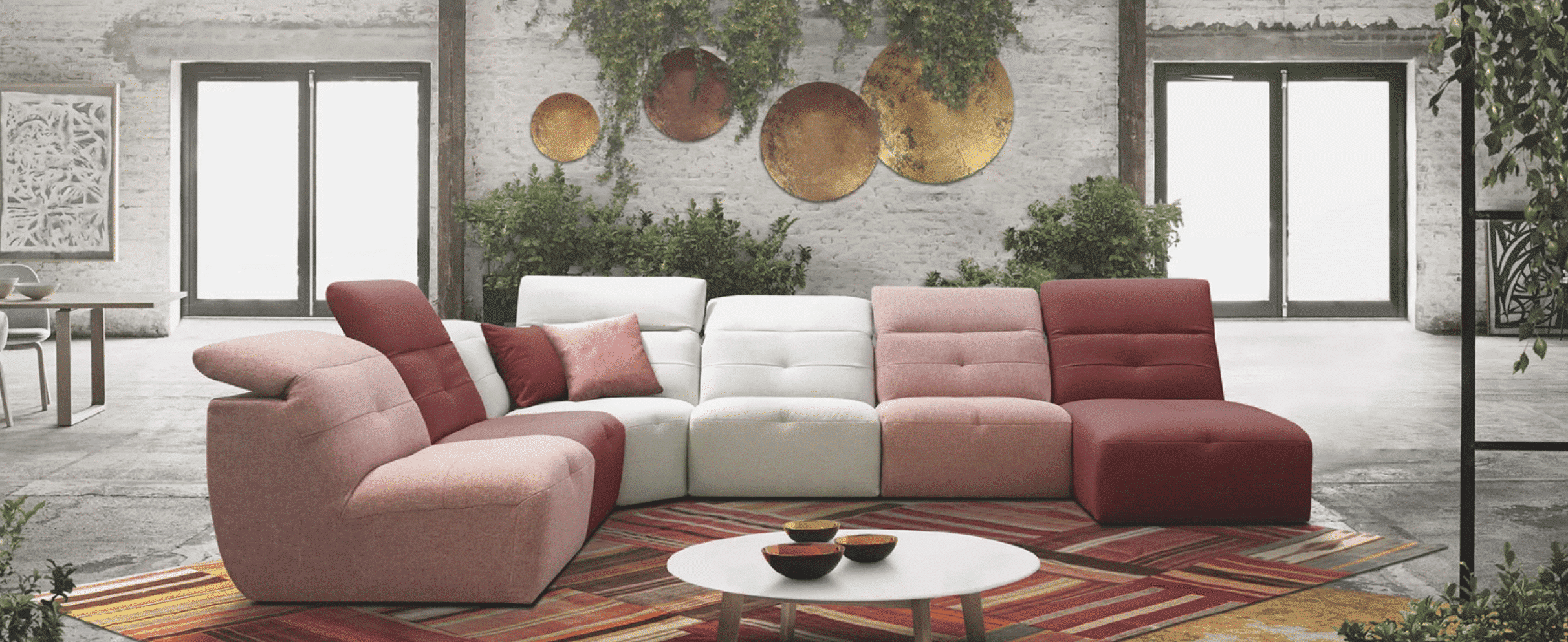 MOON este o nouă canapea modulară contemporană al cărei design dinamic va dezvălui fiecare interior.